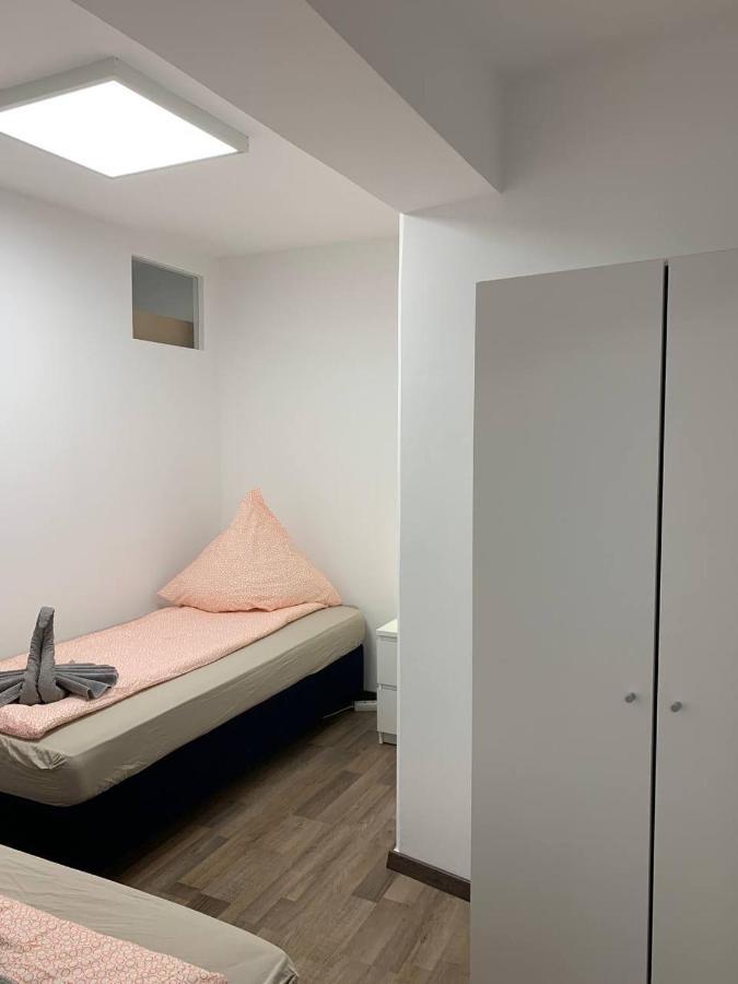 Central Private Rooms In Popular Neighborhood! Keulen Buitenkant foto