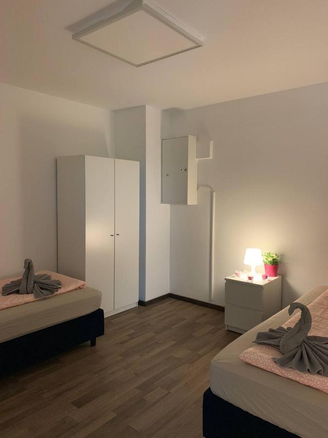 Central Private Rooms In Popular Neighborhood! Keulen Buitenkant foto