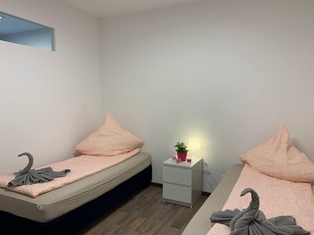 Central Private Rooms In Popular Neighborhood! Keulen Buitenkant foto
