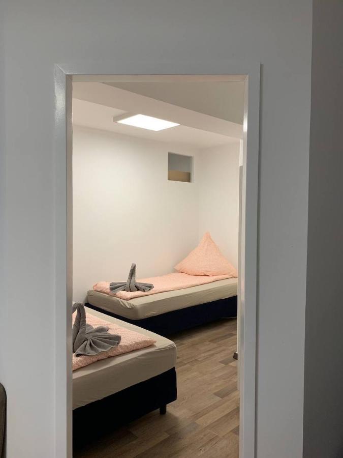 Central Private Rooms In Popular Neighborhood! Keulen Buitenkant foto