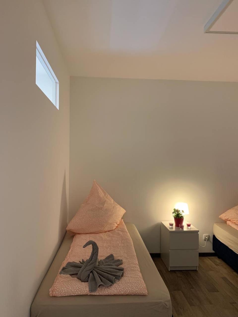 Central Private Rooms In Popular Neighborhood! Keulen Buitenkant foto