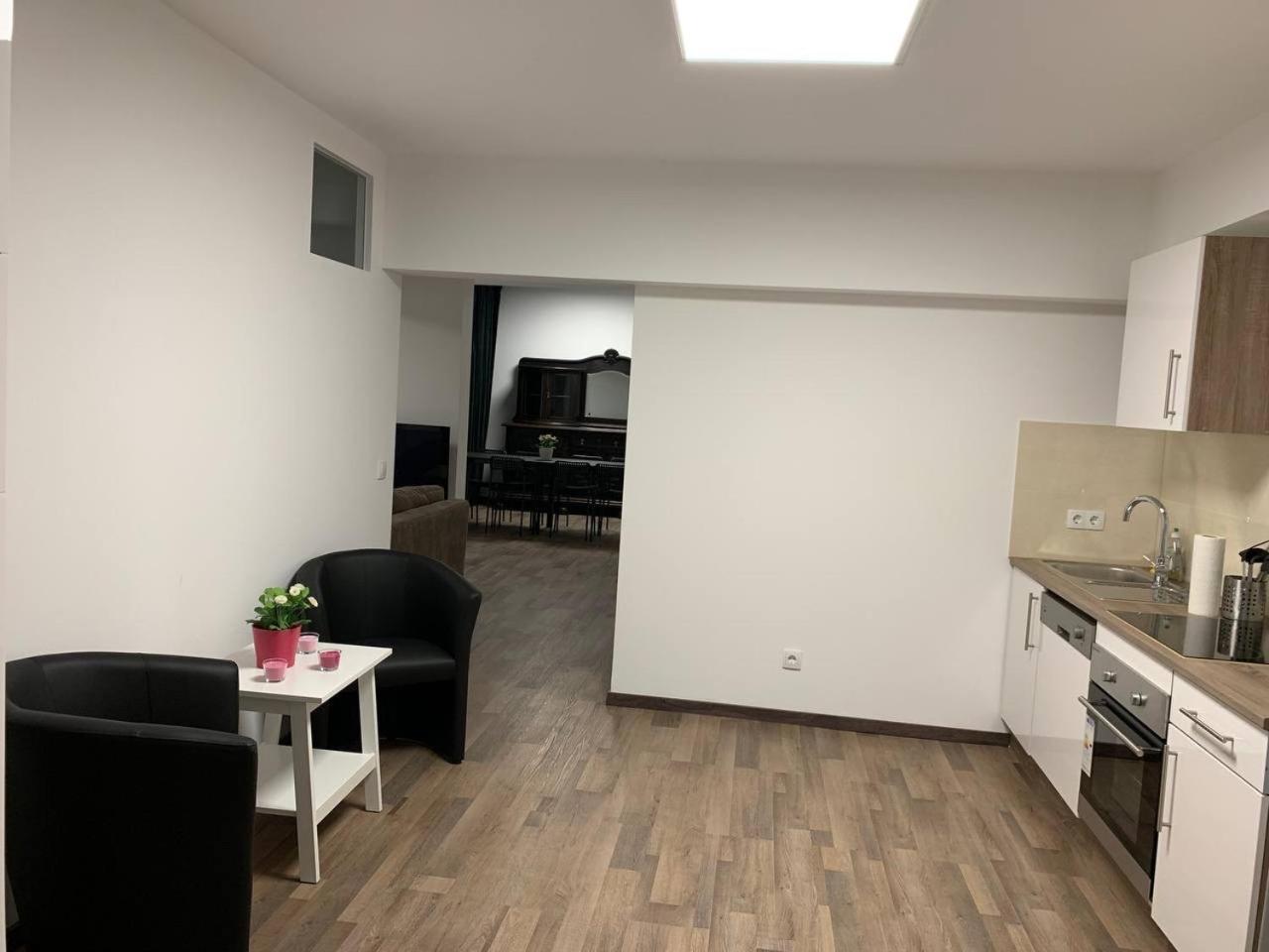 Central Private Rooms In Popular Neighborhood! Keulen Buitenkant foto